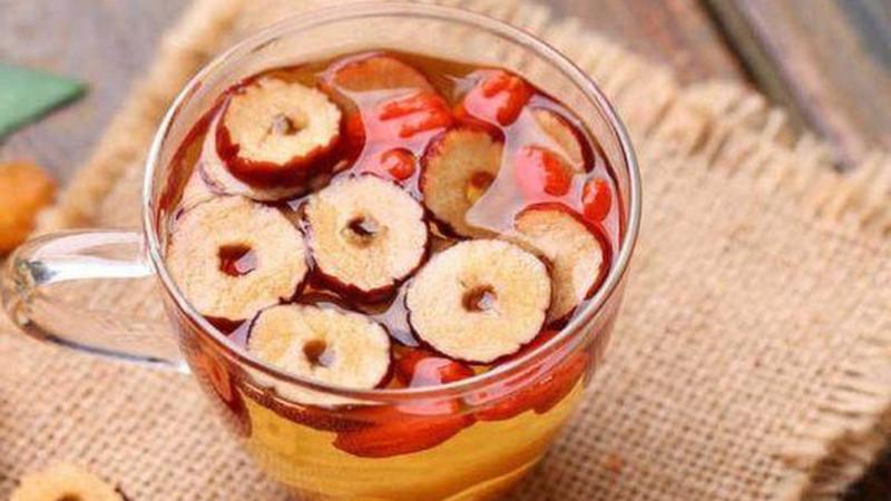 5 lợi ích khi kiên trì uống trà táo đỏ kỷ tử một tháng 2